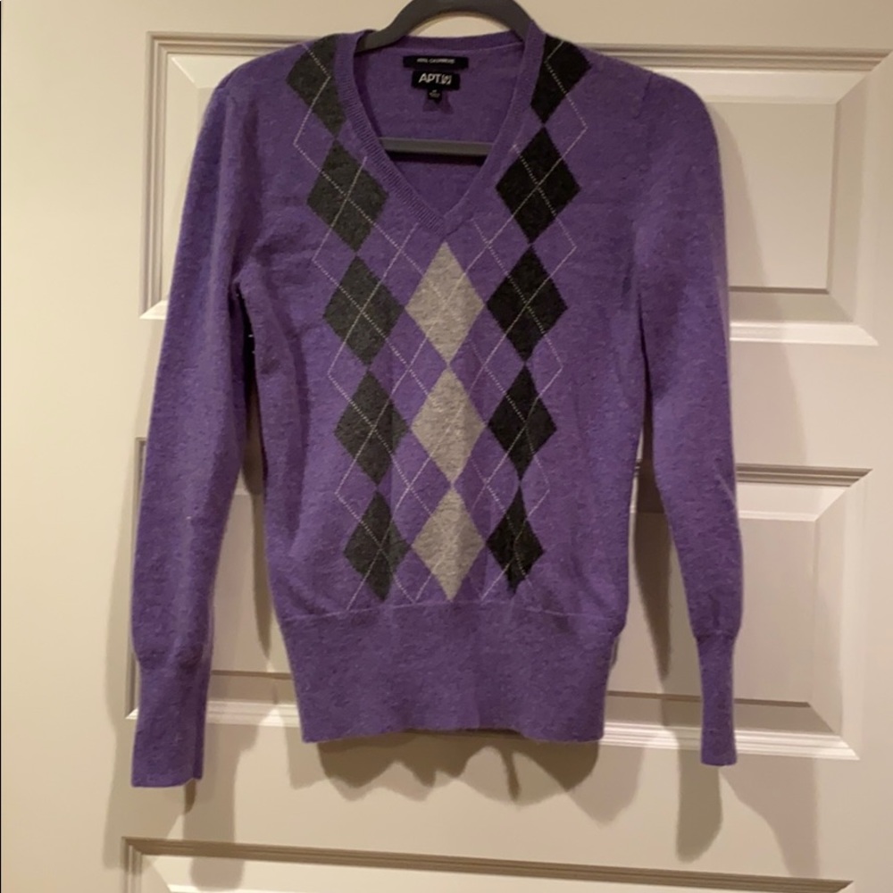 Super soft and cozy cashmere sweater